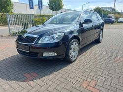 Schwarz Gebraucht 2009 Skoda Octavia Kombi | 3.900 €
