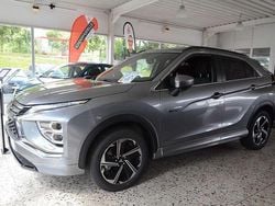 Grau Gebraucht 2024 Mitsubishi Eclipse Cross Select SUV | 31.950 €