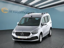 Silber Gebraucht 2024 Mercedes T180 Van / Kleinbus | 29.799 € (Etwas zu teuer)