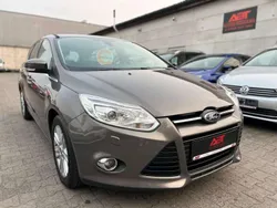 Brisbane braun (met.) Gebraucht 2013 Ford Focus Titanium Kombi | 6.499 € (Fairer Preis)