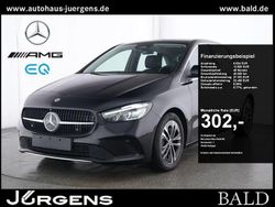 Metalliclack kosmosschwarz Gebraucht 2024 Mercedes B180 Progressive Van / Kleinbus | 31.660 € (Guter Preis)