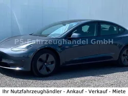 Grau Gebraucht 2020 Tesla Model 3 Long Range Limousine | 24.000 € (Fairer Preis)