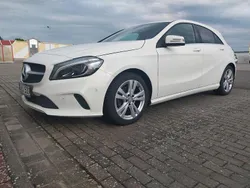 Weiß Gebraucht 2015 Mercedes A180 Urban Limousine | 10.500 € (Superpreis)