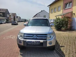 Silber Gebraucht 2007 Mitsubishi Pajero Instyle SUV | 5.900 € (Superpreis)