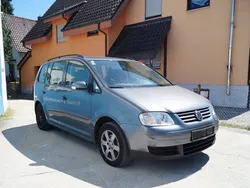 Grau Gebraucht 2006 VW Touran Conceptline Van / Kleinbus | 2.290 € (Guter Preis)