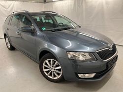 Grau Gebraucht 2014 Skoda Octavia Elegance Kombi | 3.700 € (Fairer Preis)