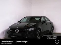 Lack kosmosschwarz Gebraucht 2024 Mercedes A180 Progressive Limousine | 29.970 € (Fairer Preis)