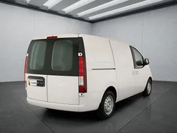 Neu 2024 Hyundai Staria Van | 34.949 €