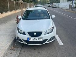 Weiß Gebraucht 2012 Seat Ibiza ST Kombi | 2.499 €