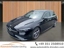 Schwarz schwarz (metallic) Gebraucht 2024 Mercedes A200 AMG Limousine | 31.980 € (Fairer Preis)