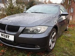 Grau Gebraucht 2007 BMW 325 Limousine | 2.990 € (Superpreis)