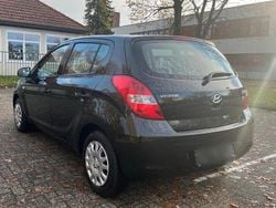 Schwarz Gebraucht 2011 Hyundai i20 Edition Kleinwagen | 2.600 € (Guter Preis)