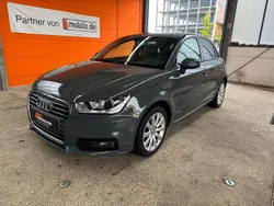 Grau Gebraucht 2016 Audi A1 Sportback Kleinwagen | 9.999 € (Fairer Preis)