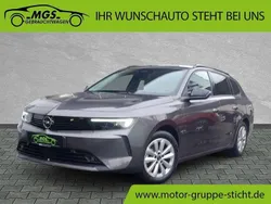 Vulkan grau metallic Gebraucht 2024 Opel Astra Enjoy Kombi | 22.970 € (Fairer Preis)