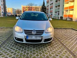 Silber Gebraucht 2009 VW Jetta Limousine | 3.000 € (Fairer Preis)