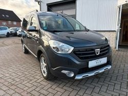 Schwarz Gebraucht 2017 Dacia Dokker Stepway Van / Kleinbus | 5.490 € (Guter Preis)