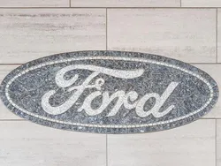Grau Gebraucht 2022 Ford Focus Cool & Connect Kombi | 16.990 € (Guter Preis)