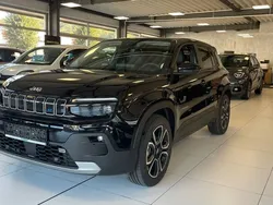 Schwarz Neu 2024 Jeep Avenger EV Summit SUV | 39.990 € (Etwas zu teuer)