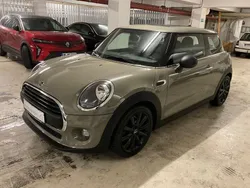 Grau Gebraucht 2018 Mini ONE Kleinwagen | 14.750 € (Fairer Preis)