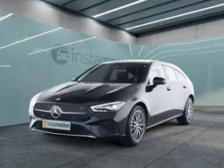 Schwarz Gebraucht 2024 Mercedes CLA180 Shooting Brake Advanced Kombi | 30.800 € (Fairer Preis)