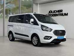 Weiß Gebraucht 2024 Ford Tourneo Custom Van / Kleinbus | 32.490 €