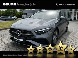 Grau Gebraucht 2023 Mercedes A200 AMG Limousine | 33.490 € (Fairer Preis)