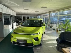 Grün Gebraucht 2021 Kia Soul EV Edition 7 SUV | 17.990 € (Teuer)