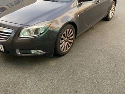 Grau Gebraucht 2010 Opel Insignia Edition Limousine | 1.800 € (Superpreis)