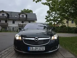 Grün Gebraucht 2015 Opel Insignia Business Kombi | 9.500 € (Fairer Preis)