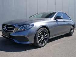 Grau Gebraucht 2017 Mercedes E200 Avantgarde Limousine | 23.550 € (Guter Preis)