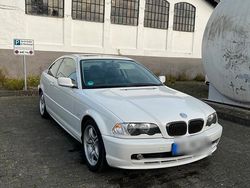Weiß Gebraucht 1999 BMW 320 Coupé | 7.499 € (Etwas zu teuer)