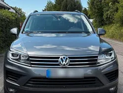 Grau Gebraucht 2015 VW Touareg Terrain Tech SUV | 31.000 €