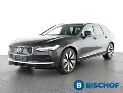 Grau Gebraucht 2025 Volvo V90 Plus Kombi | 52.890 € (Etwas zu teuer)