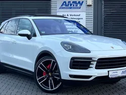 Weiß Gebraucht 2018 Porsche Cayenne SUV | 53.800 € (Teuer)