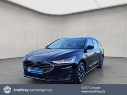 Agate black metallic Gebraucht 2024 Ford Focus Titanium Kombi | 20.940 € (Guter Preis)