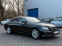 Schwarz Gebraucht 2020 Mercedes E200 Avantgarde Limousine | 28.990 € (Fairer Preis)