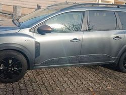 Grau Gebraucht 2023 Dacia Jogger Extreme Van / Kleinbus | 16.990 € (Superpreis)