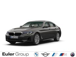 Grau Gebraucht 2021 BMW 520 Limousine | 28.999 € (Fairer Preis)