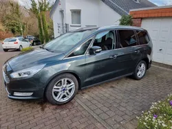 Grün Gebraucht 2019 Ford Galaxy Trend Van / Kleinbus | 20.300 € (Fairer Preis)