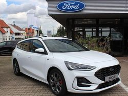 Weiß Neu 2025 Ford Focus ST-Line Limousine | 34.490 € (Teuer)