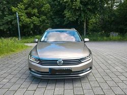 Beige Gebraucht 2015 VW Passat Highline Kombi | 14.300 € (Fairer Preis)