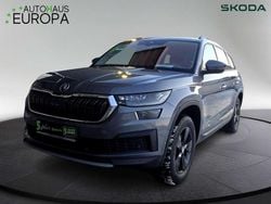 Graphitegrau metallic Gebraucht 2022 Skoda Kodiaq Tour SUV | 34.590 € (Fairer Preis)