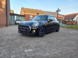 Schwarz Gebraucht 2015 Mini ONE Kleinwagen | 5.999 €