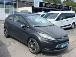 Pantherschwarz metallic Gebraucht 2010 Ford Fiesta Trend Kleinwagen | 3.900 € (Fairer Preis)