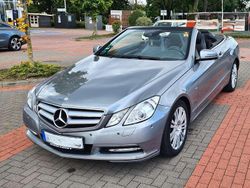 Palladiumsilber Gebraucht 2011 Mercedes E200 Avantgarde Cabrio | 16.200 € (Fairer Preis)