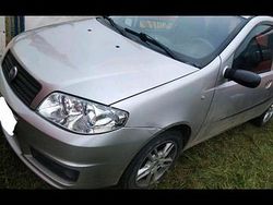 Silber Gebraucht 2003 Fiat Punto Kleinwagen | 750 € (Fairer Preis)