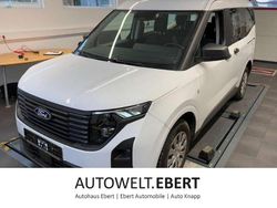 Weiß Gebraucht 2024 Ford Tourneo Courier Trend Van / Kleinbus | 22.890 € (Guter Preis)