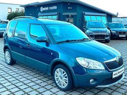 Blau Gebraucht 2012 Skoda Roomster Scout Plus Edition Kombi | 4.900 € (Teuer)