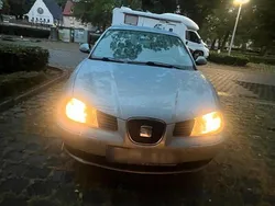 Grau Gebraucht 2006 Seat Ibiza Kleinwagen | 700 € (Fairer Preis)