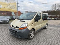Grün Gebraucht 2005 Renault Trafic Van / Kleinbus | 4.490 € (Guter Preis)